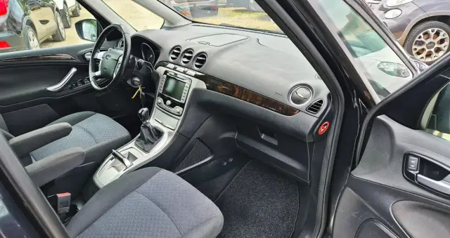 FORD Galaxy 2.0 FF Platinium X (Titanium)