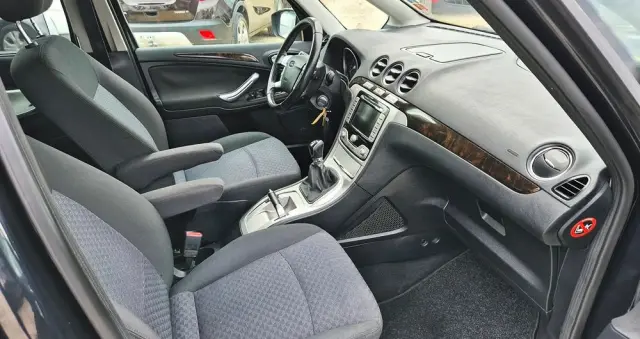 FORD Galaxy 2.0 FF Platinium X (Titanium)