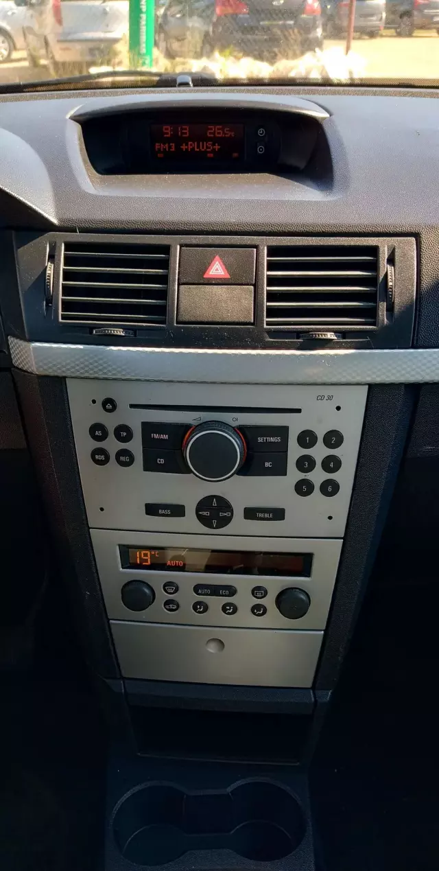 OPEL Meriva 1.6i (105 KM)