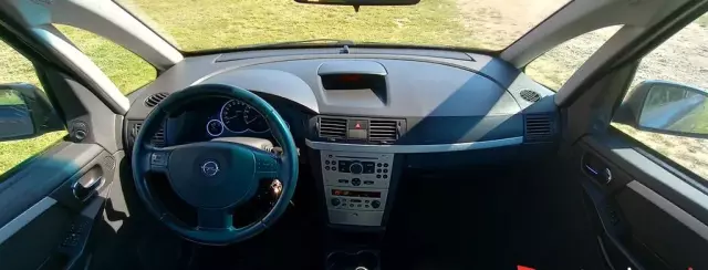 OPEL Meriva 1.6i (105 KM)