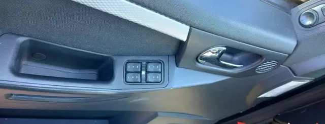 OPEL Meriva 1.6i (105 KM)