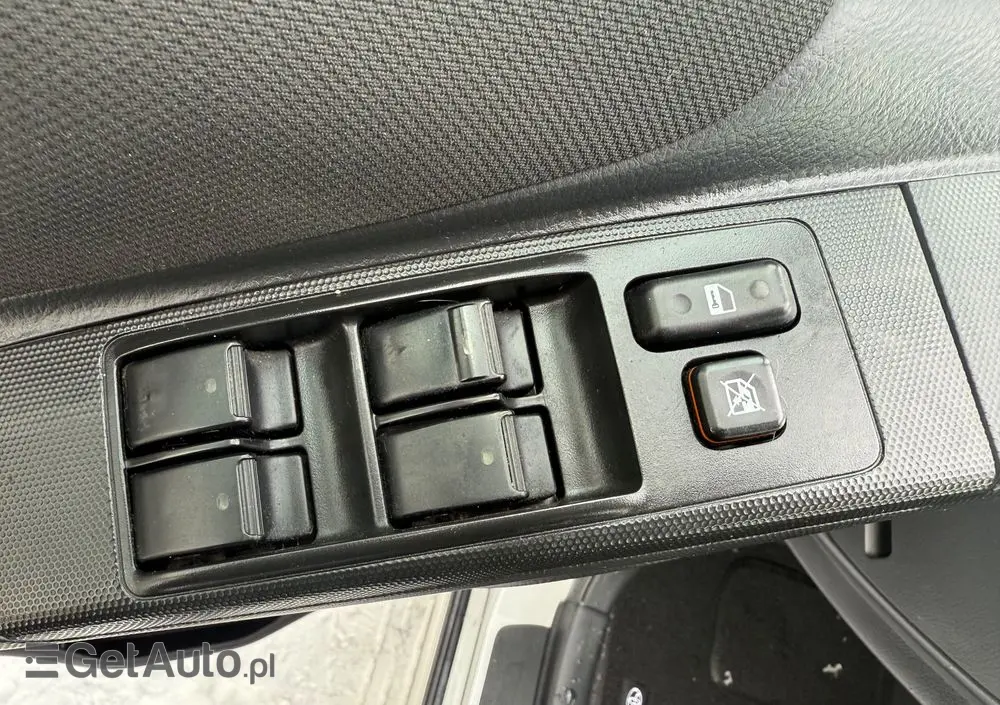 TOYOTA Corolla Verso 1.8 Sol + 7os