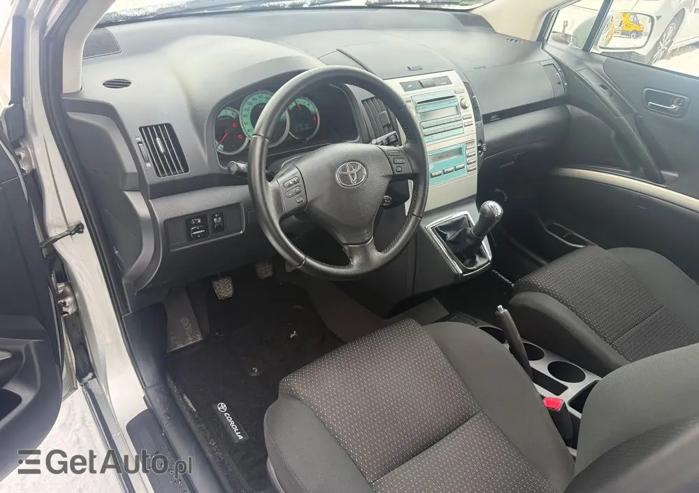 TOYOTA Corolla Verso 1.8 Sol + 7os
