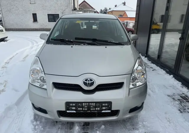 TOYOTA Corolla Verso 1.8 Sol + 7os