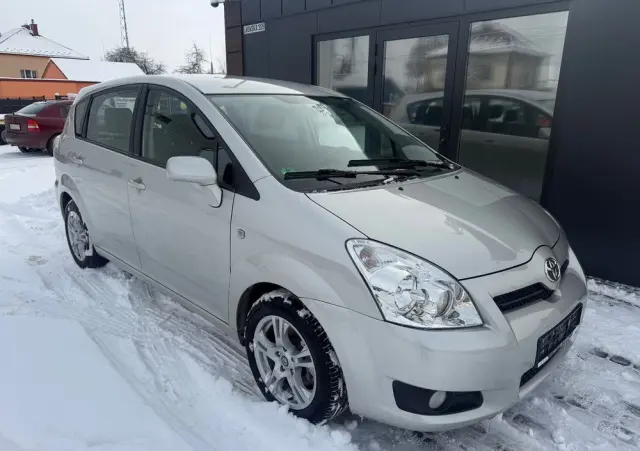 TOYOTA Corolla Verso 1.8 Sol + 7os