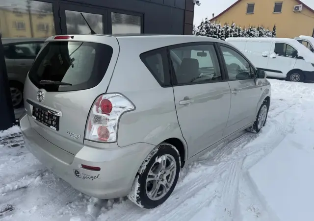 TOYOTA Corolla Verso 1.8 Sol + 7os