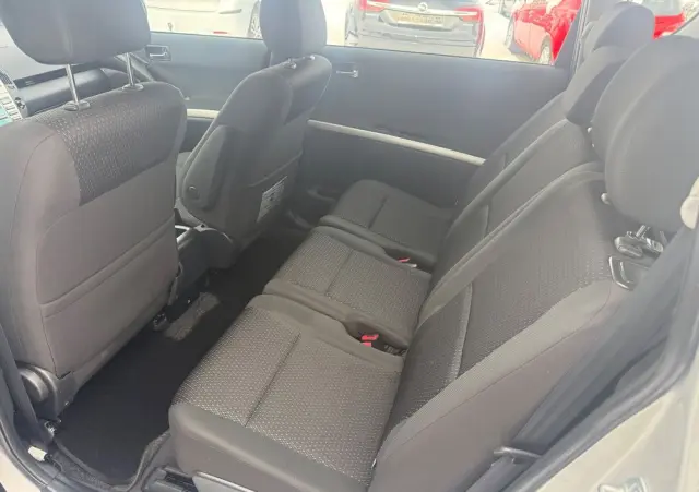 TOYOTA Corolla Verso 1.8 Sol + 7os