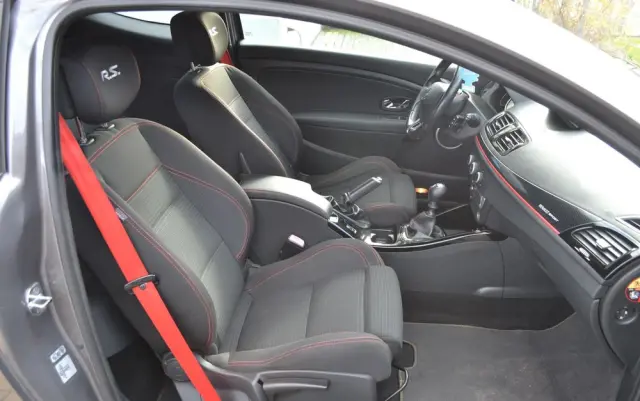 RENAULT Megane 2.0 16V R.S