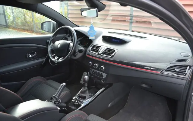 RENAULT Megane 2.0 16V R.S