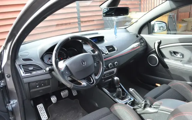 RENAULT Megane 2.0 16V R.S