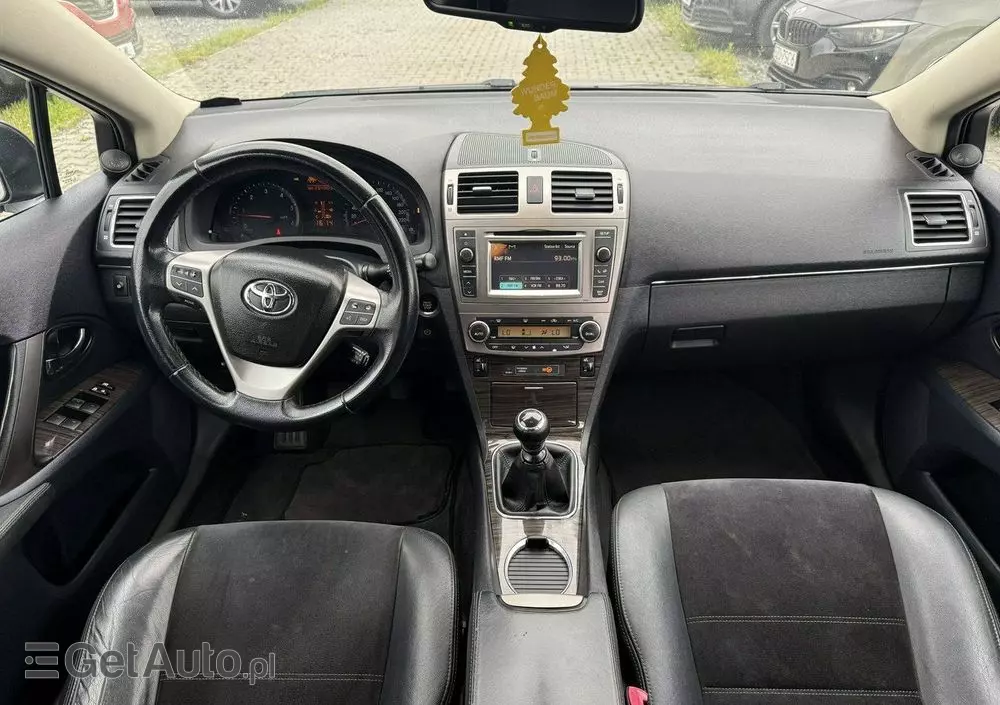 TOYOTA Avensis 2.0 D-4D Premium