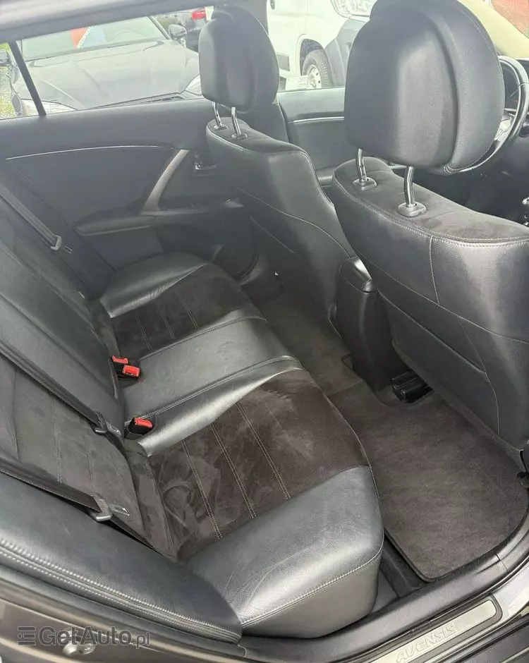 TOYOTA Avensis 2.0 D-4D Premium