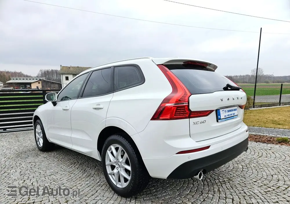 VOLVO XC 60 T4 Momentum Pro