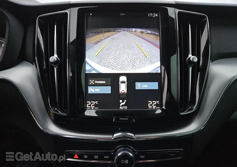 VOLVO XC 60 T4 Momentum Pro