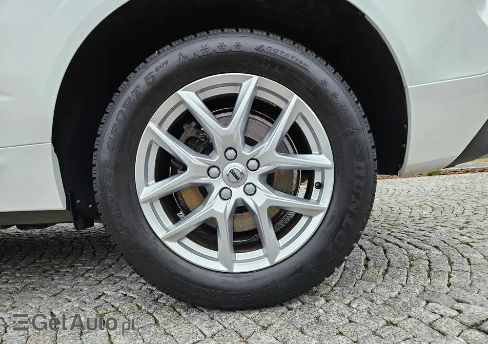 VOLVO XC 60 T4 Momentum Pro