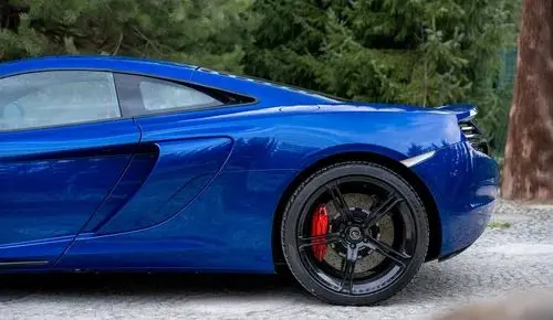 MCLAREN 650S 