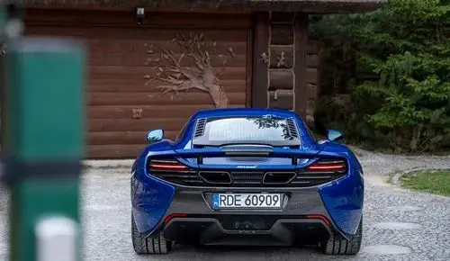 MCLAREN 650S 