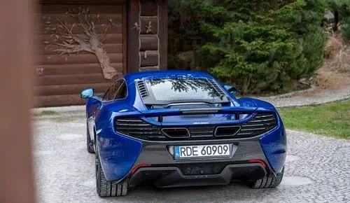 MCLAREN 650S 