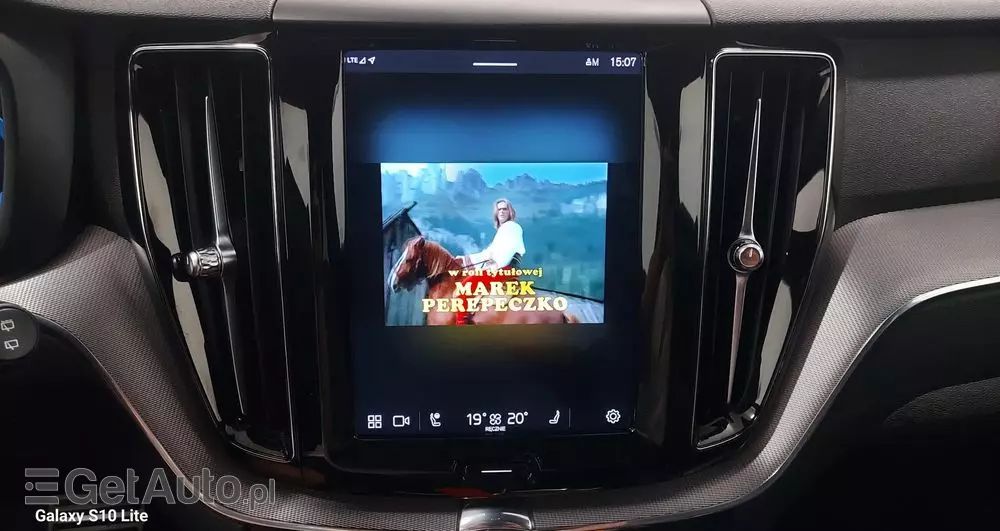 VOLVO XC 60 B4 D Plus Dark