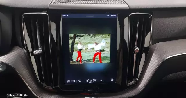 VOLVO XC 60 B4 D Plus Dark