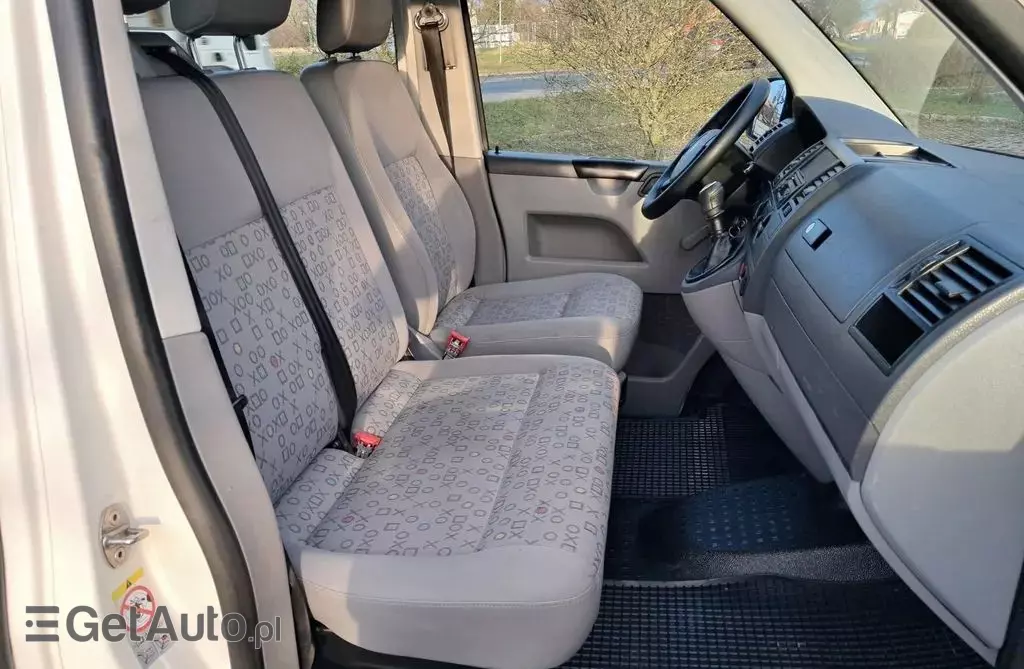 VOLKSWAGEN TRANSPORTER 