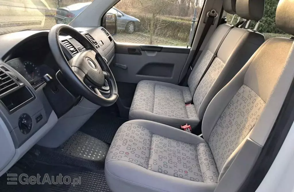 VOLKSWAGEN TRANSPORTER 