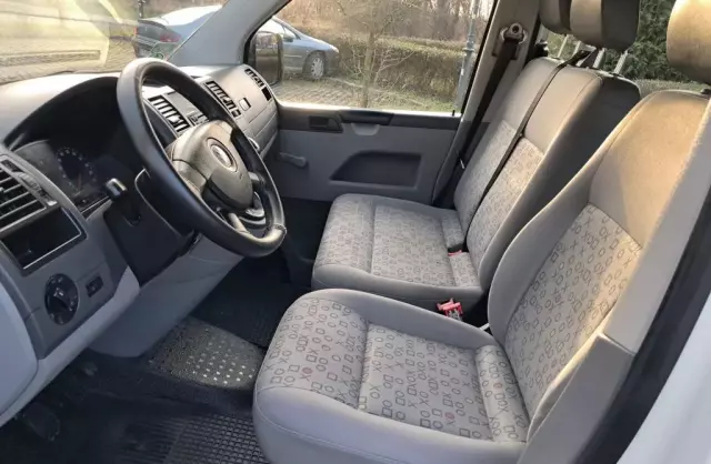 VOLKSWAGEN TRANSPORTER 