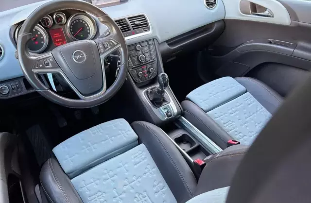 OPEL Meriva 