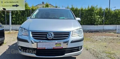 VOLKSWAGEN Touran 