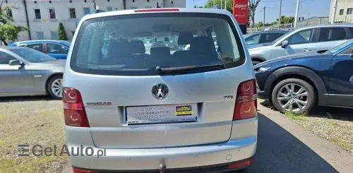 VOLKSWAGEN Touran 