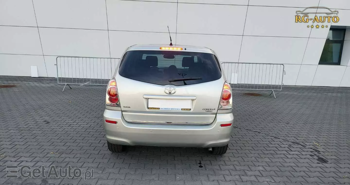 TOYOTA Corolla Verso 
