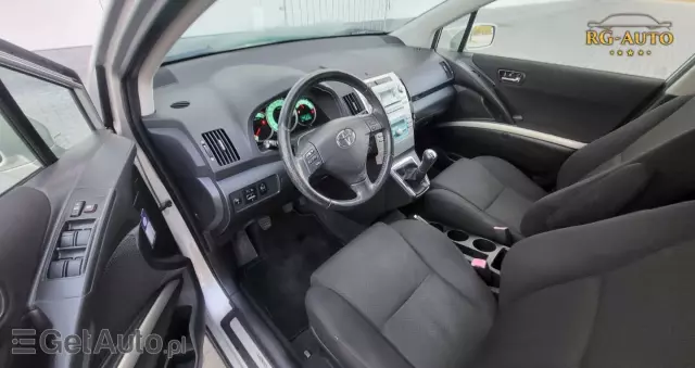 TOYOTA Corolla Verso 