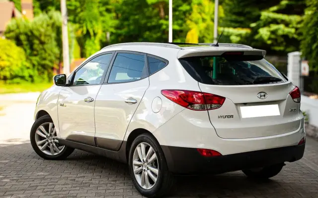 HYUNDAI Ix35 1.7 CRDi 2WD blue Finale Gold