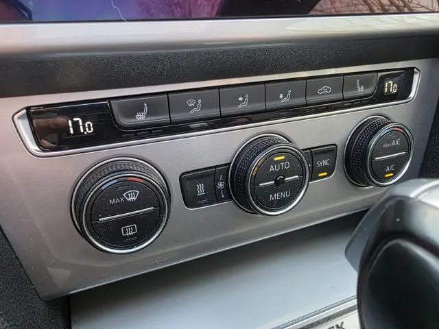 VOLKSWAGEN Passat Alltrack 4 Mot DSG