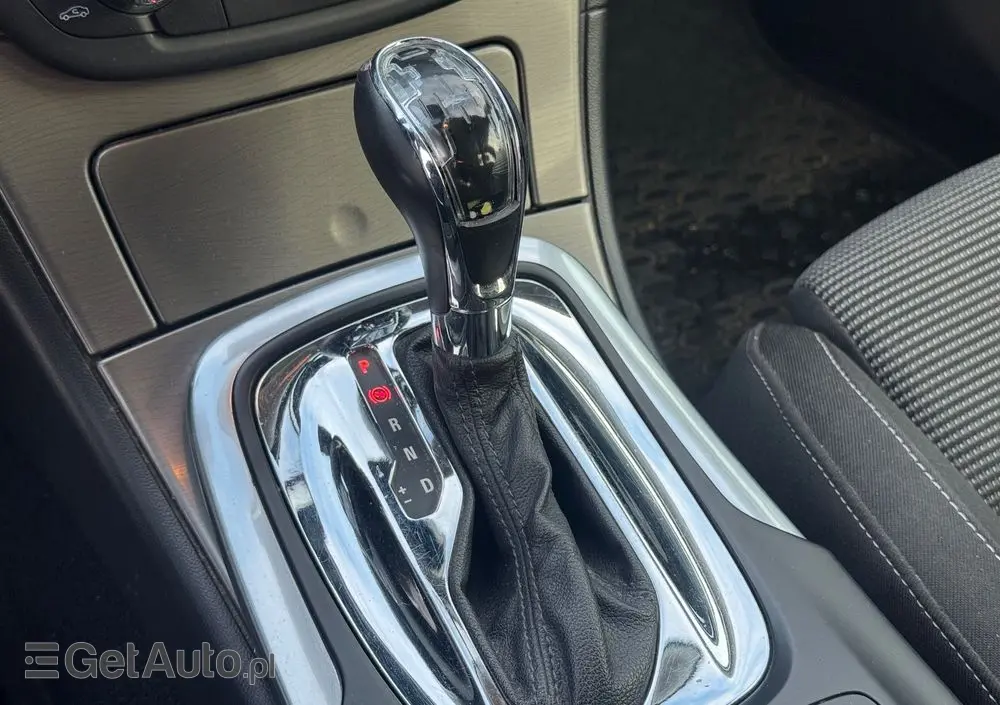 OPEL Insignia 2.0 CDTI Automatik Design Edition