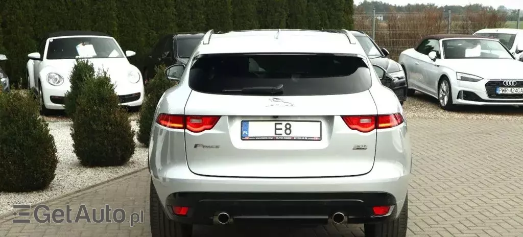 JAGUAR F-pace 