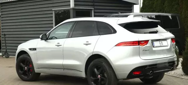 JAGUAR F-pace 