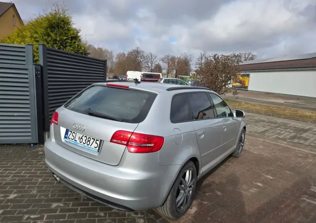 AUDI A3 Sportback 2.0 TDI DPF quattro Ambition