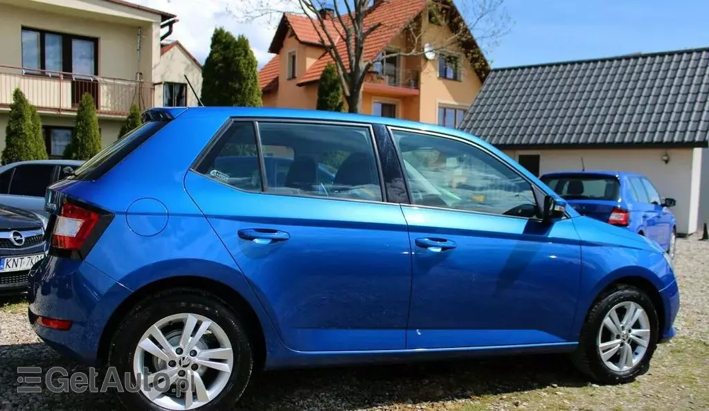 SKODA Fabia 