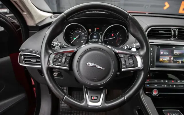 JAGUAR F-Pace 3.0 TDV6 AWD S