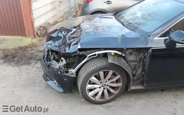 AUDI A4 Avant 3.0 TDI quattro tiptronic sport