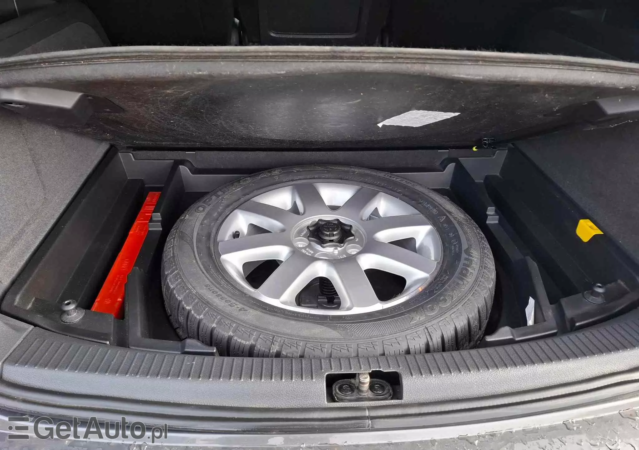 VOLKSWAGEN Touran 1.6 TDI DPF BlueMot Comfortline