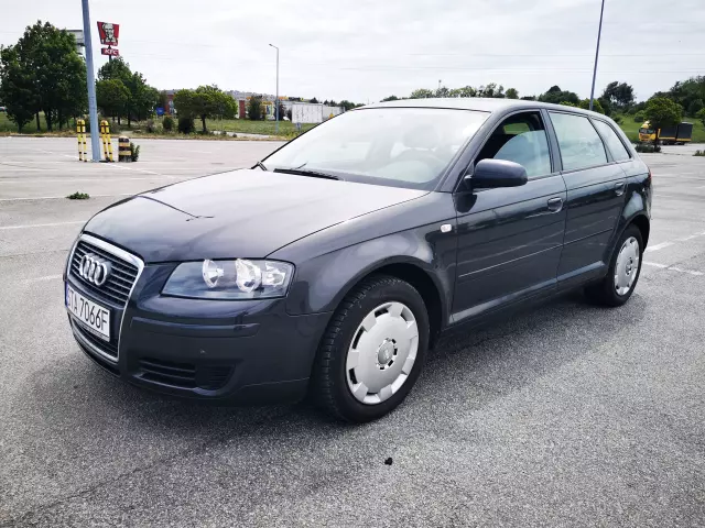 AUDI A3 1.6 Attraction