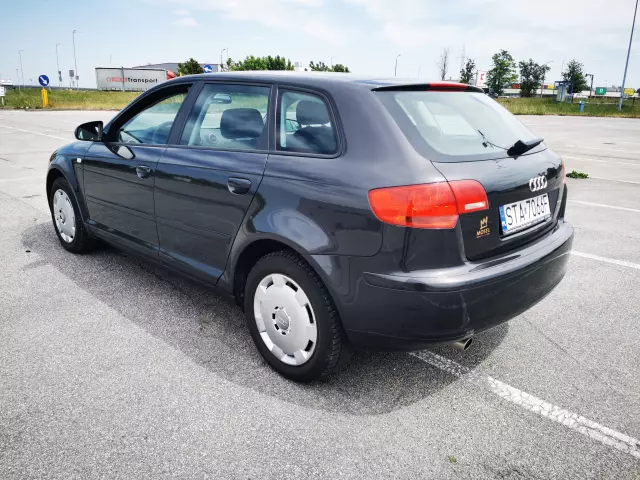 AUDI A3 1.6 Attraction