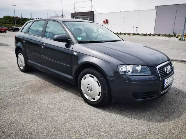AUDI A3 1.6 Attraction