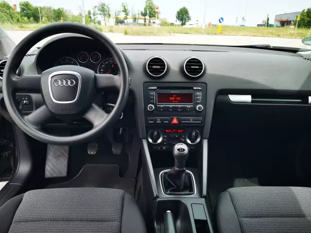 AUDI A3 1.6 Attraction