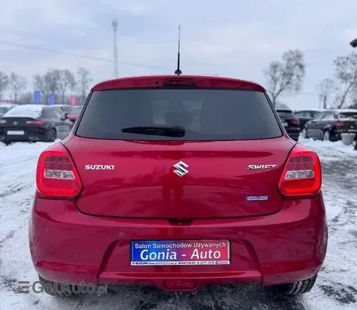 SUZUKI Swift 