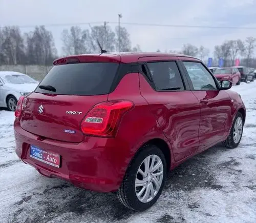 SUZUKI Swift 
