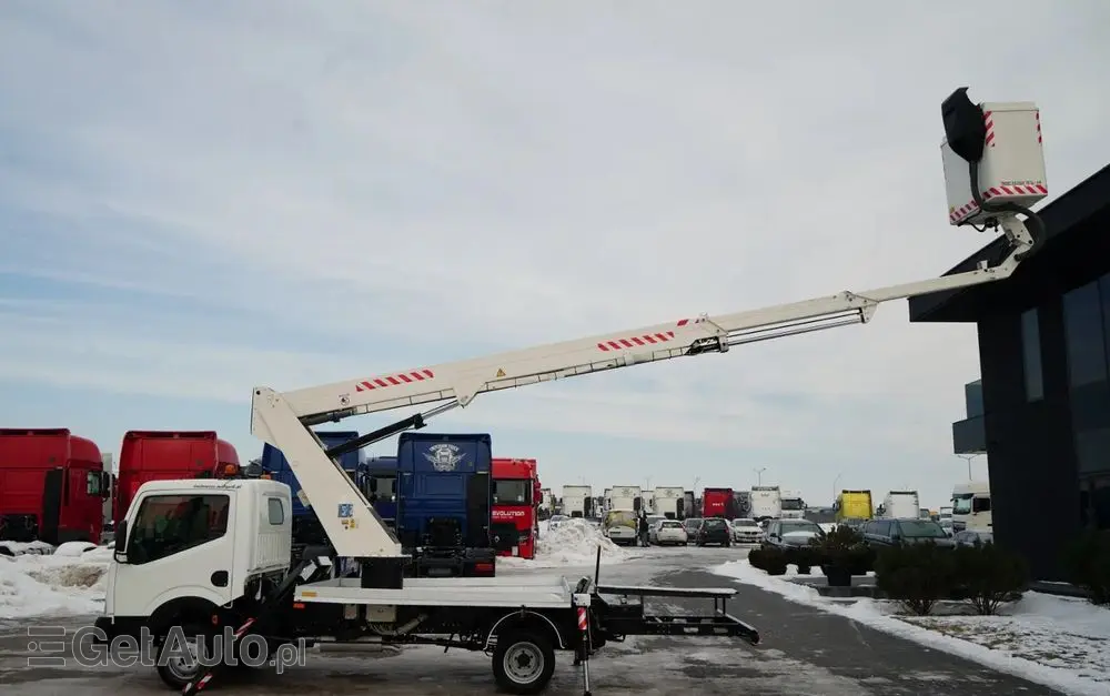 NISSAN CABSTAR / ZWYŻKA 20 METRÓW / GSR E200TE4 /  BLIŹNIAK / UDŹWIG - 200 kg / 4 PODPORY 