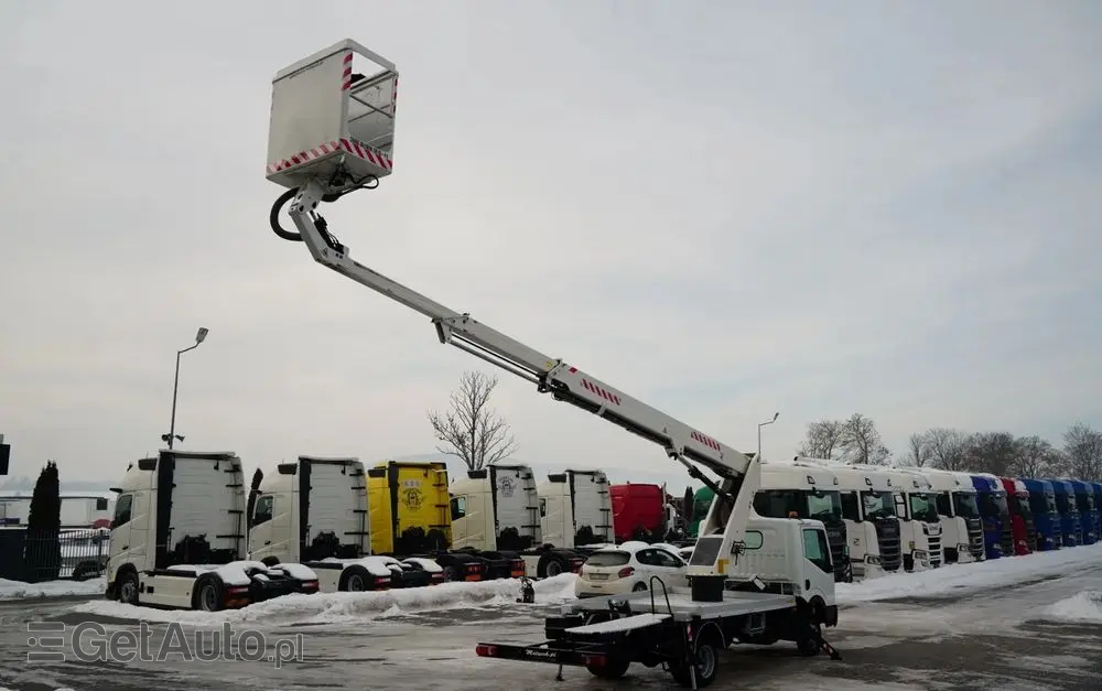 NISSAN CABSTAR / ZWYŻKA 20 METRÓW / GSR E200TE4 /  BLIŹNIAK / UDŹWIG - 200 kg / 4 PODPORY 